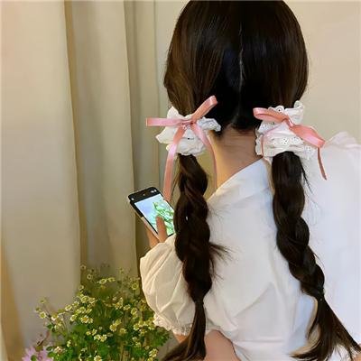 草叶之下